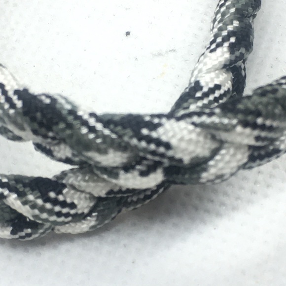 4 for $12: Paracord Bracelet - Picture 4 of 4
